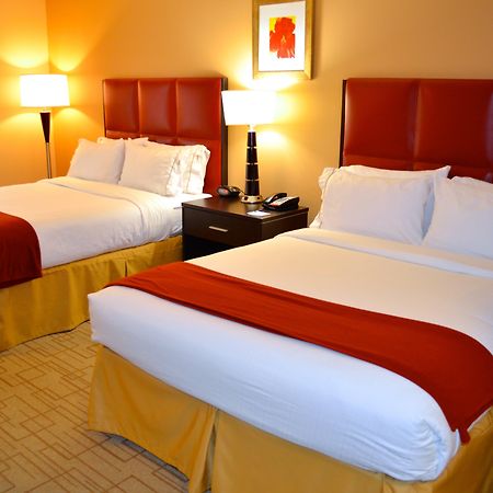 Holiday Inn Express & Suites - Smithfield/Selma By Ihg Екстер'єр фото