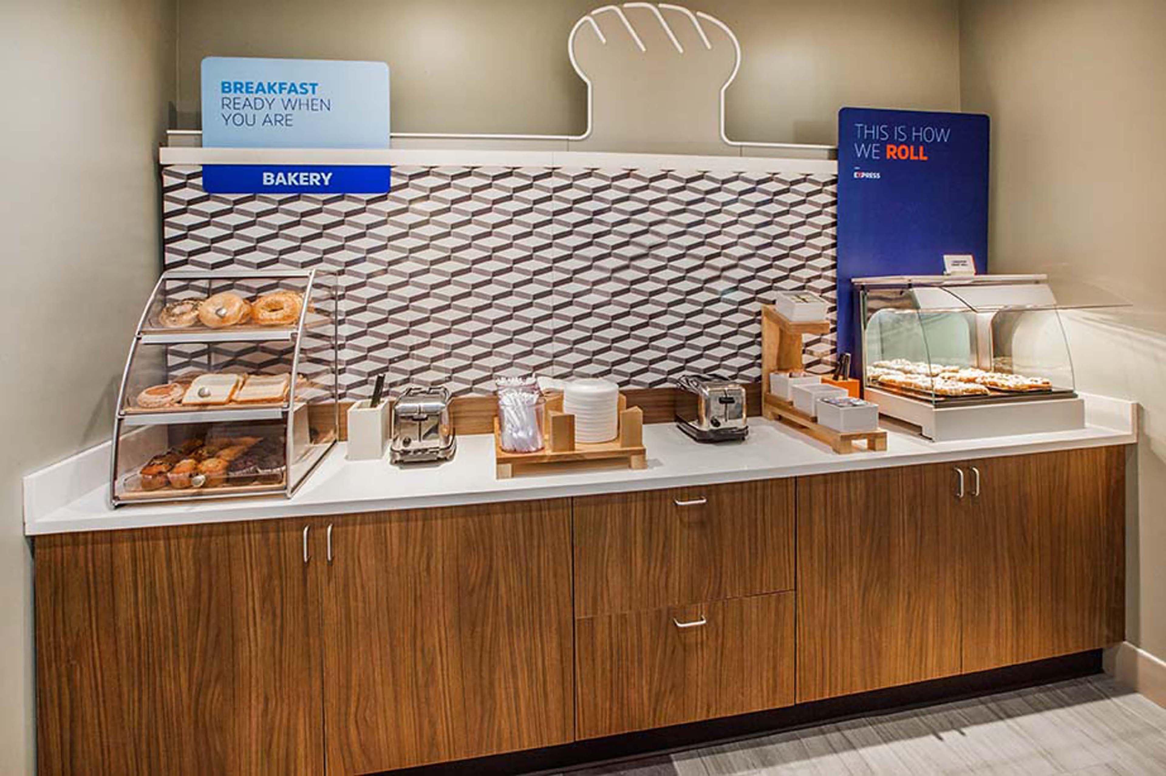Holiday Inn Express & Suites - Smithfield/Selma By Ihg Екстер'єр фото
