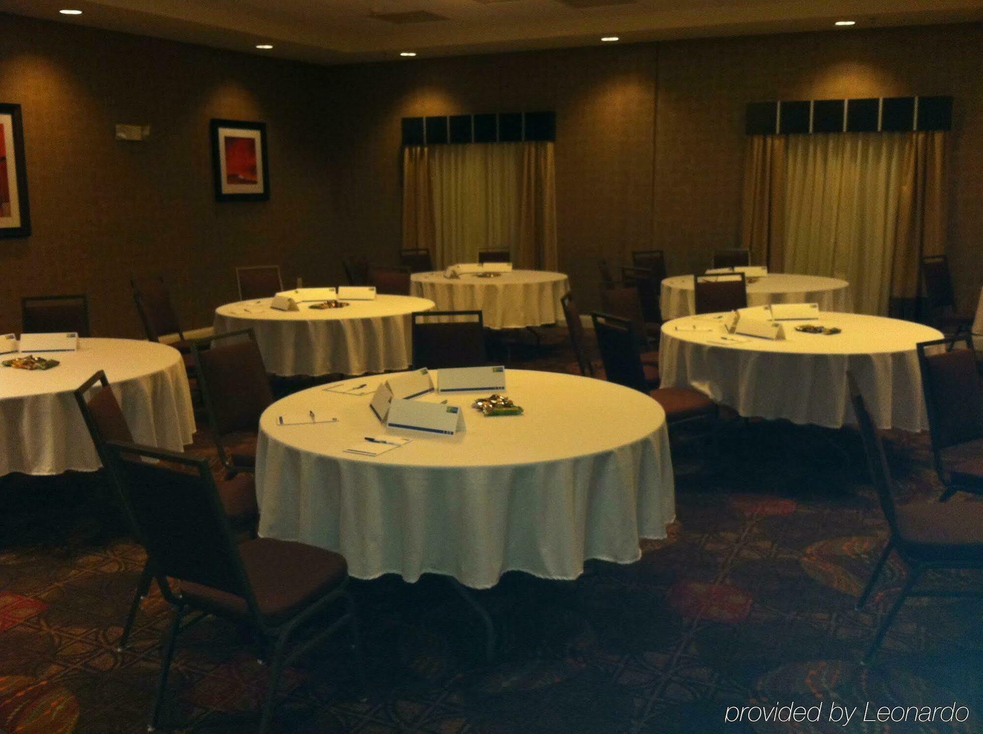 Holiday Inn Express & Suites - Smithfield/Selma By Ihg Екстер'єр фото